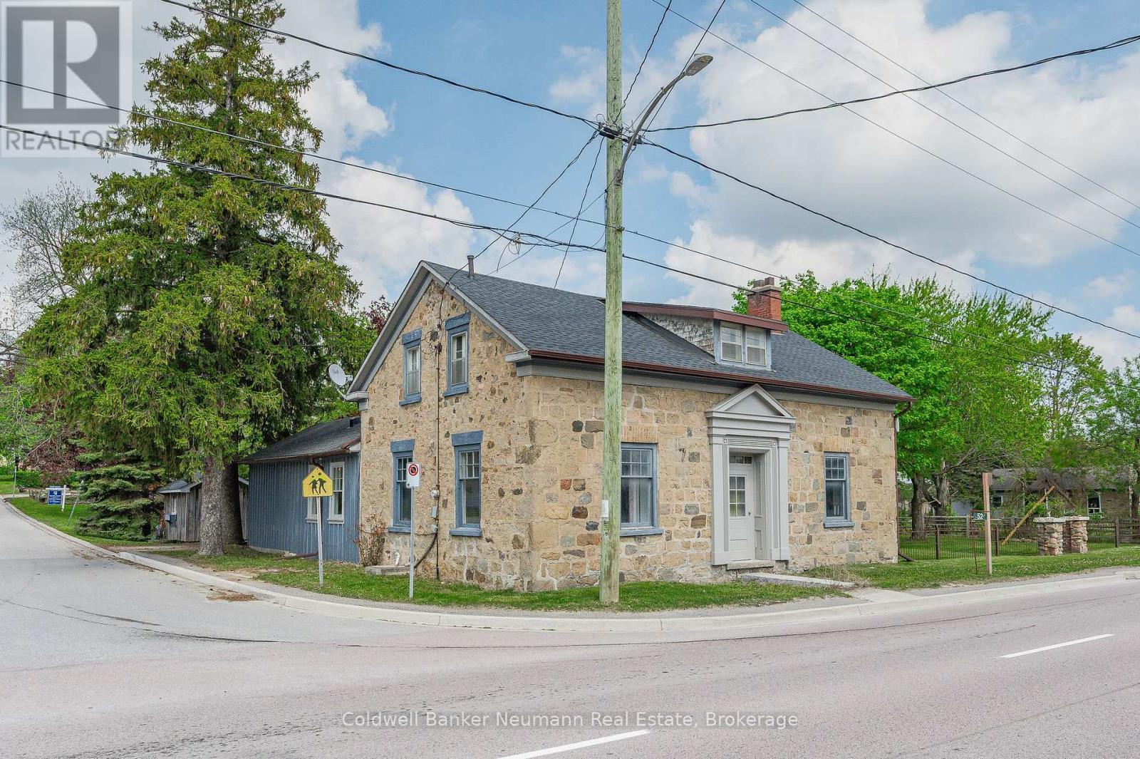 52 Brock Road S, Puslinch, Ontario  N0B 2J0 - Photo 2 - X12480421