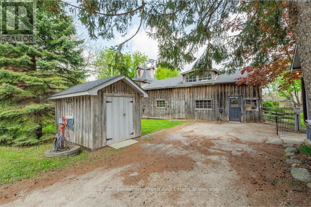 52 Brock Road S, Puslinch, Ontario  N0B 2J0 - Photo 4 - X12480421