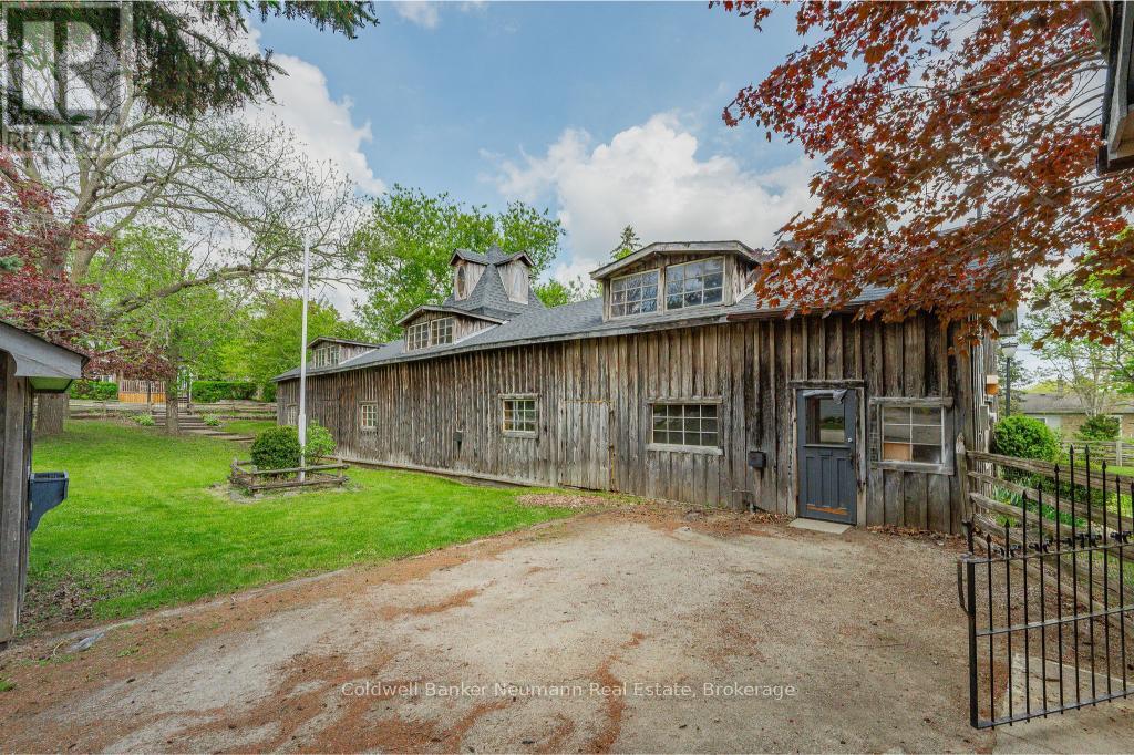 52 Brock Road S, Puslinch, Ontario  N0B 2J0 - Photo 5 - X12480421