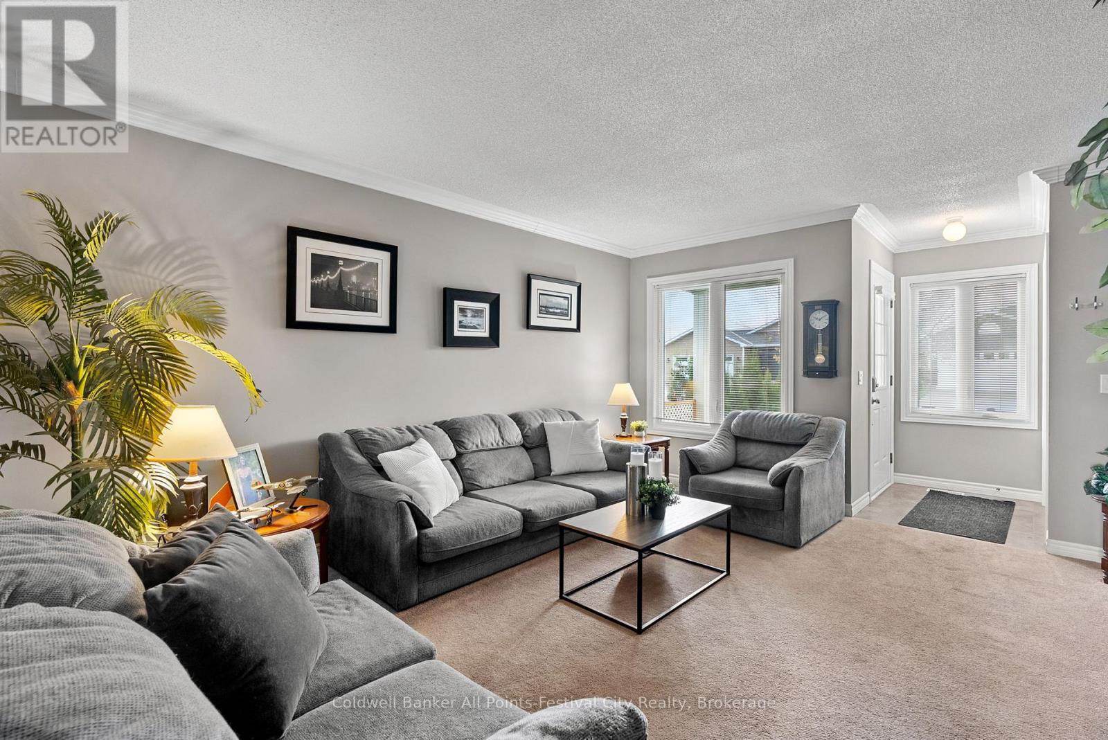 17 Huron Heights Drive, Ashfield-Colborne-Wawanosh, Ontario  N7A 0B1 - Photo 11 - X12480465