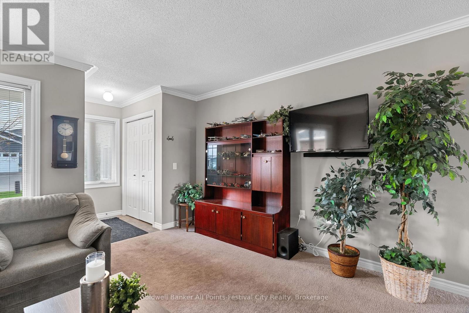 17 Huron Heights Drive, Ashfield-Colborne-Wawanosh, Ontario  N7A 0B1 - Photo 12 - X12480465
