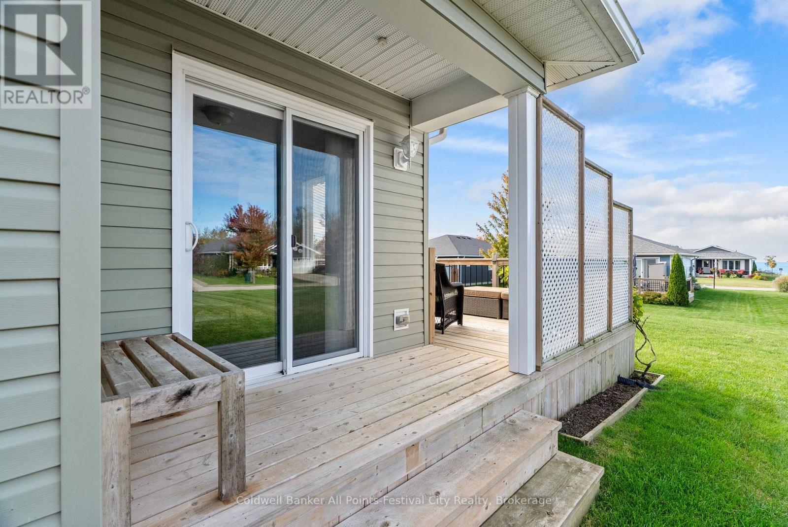 17 Huron Heights Drive, Ashfield-Colborne-Wawanosh, Ontario  N7A 0B1 - Photo 40 - X12480465