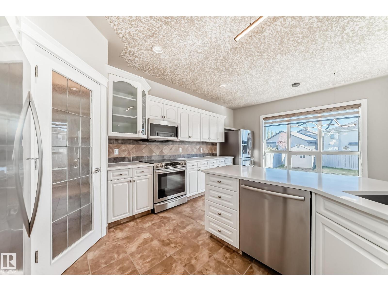 17823 111 St Nw, Edmonton, Alberta  T5X 6J3 - Photo 10 - E4463353