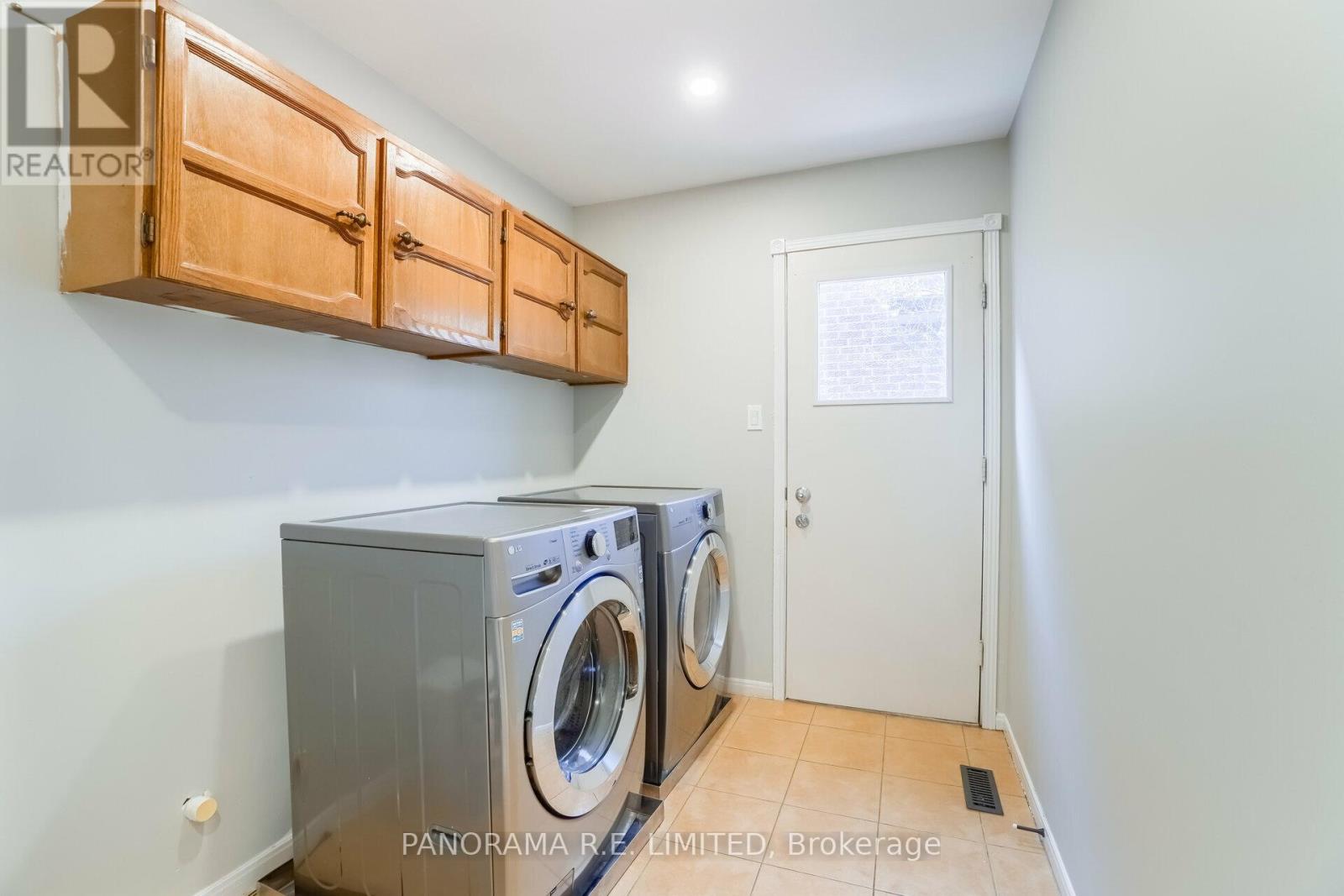 100 Poplar Heights Drive, Toronto, Ontario  M9A 4Z4 - Photo 15 - W12480262