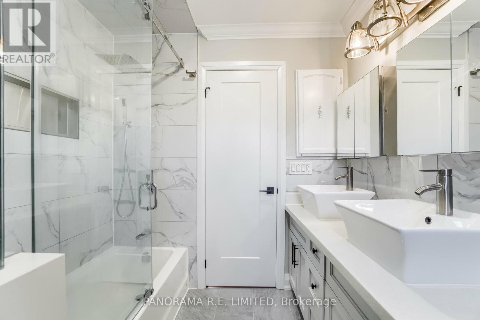 100 Poplar Heights Drive, Toronto, Ontario  M9A 4Z4 - Photo 22 - W12480262