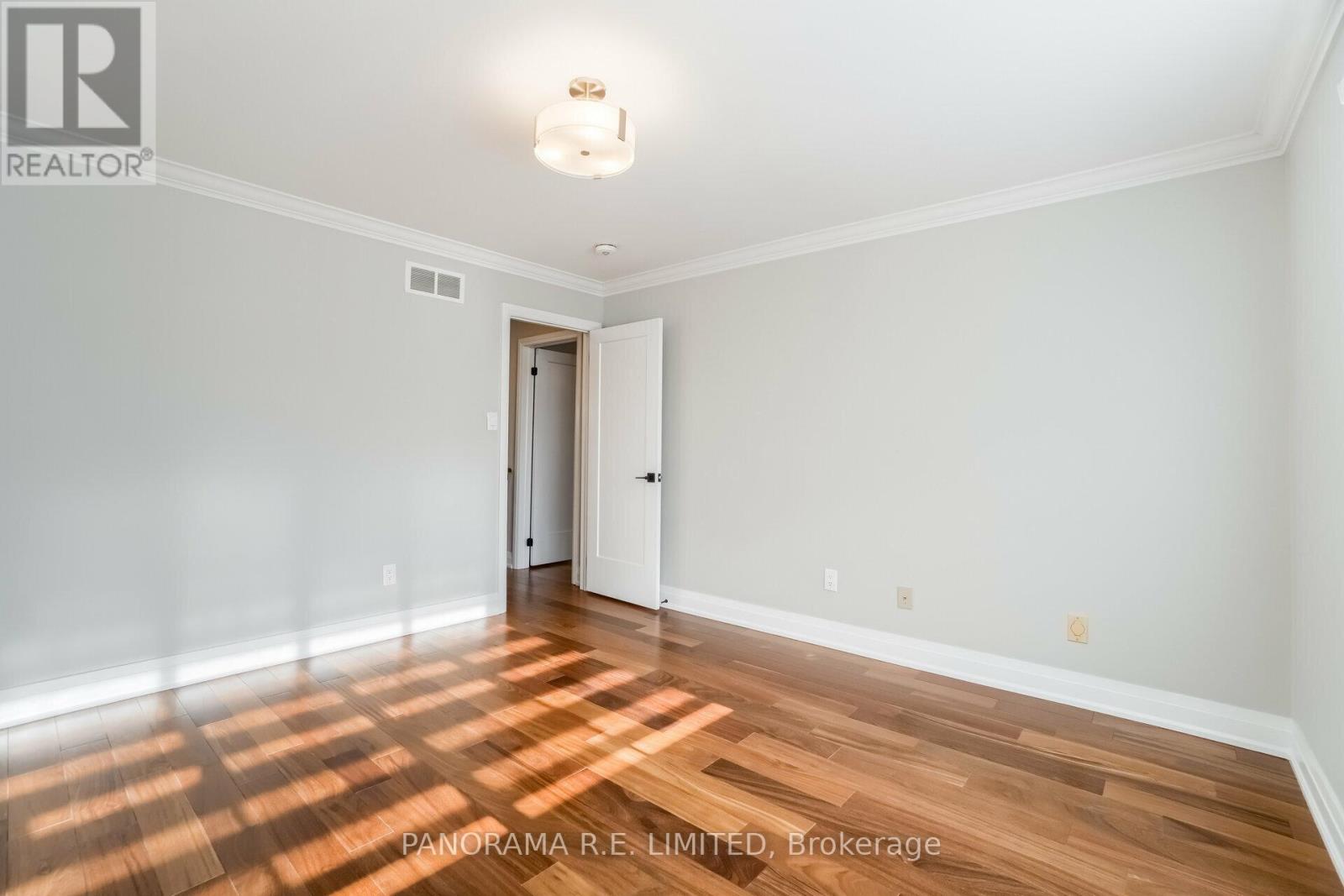 100 Poplar Heights Drive, Toronto, Ontario  M9A 4Z4 - Photo 26 - W12480262