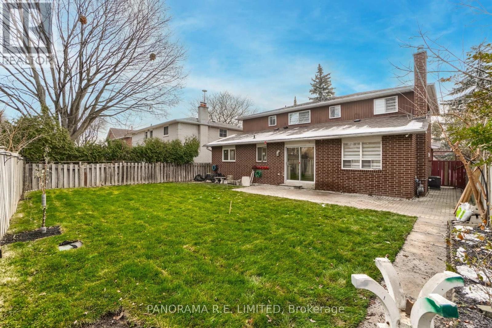 100 Poplar Heights Drive, Toronto, Ontario  M9A 4Z4 - Photo 35 - W12480262