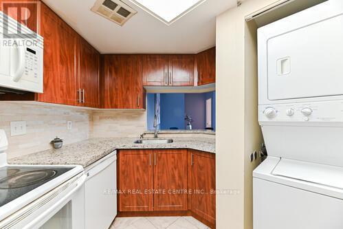612 - 250 Webb Drive, Mississauga, Ontario  L5B 3Z4 - Photo 16 - W12480285