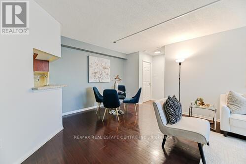 612 - 250 Webb Drive, Mississauga, Ontario  L5B 3Z4 - Photo 8 - W12480285