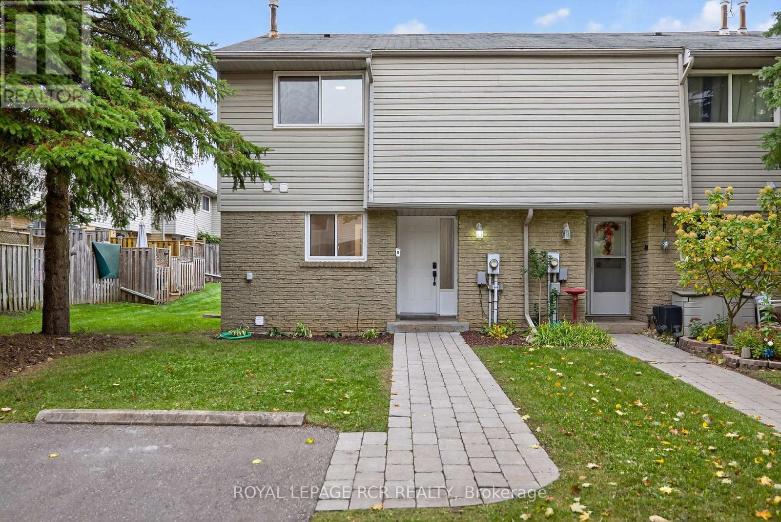 46 - 9 Orange Mill Court, Orangeville, Ontario  L9W 3R6 - Photo 2 - W12480296