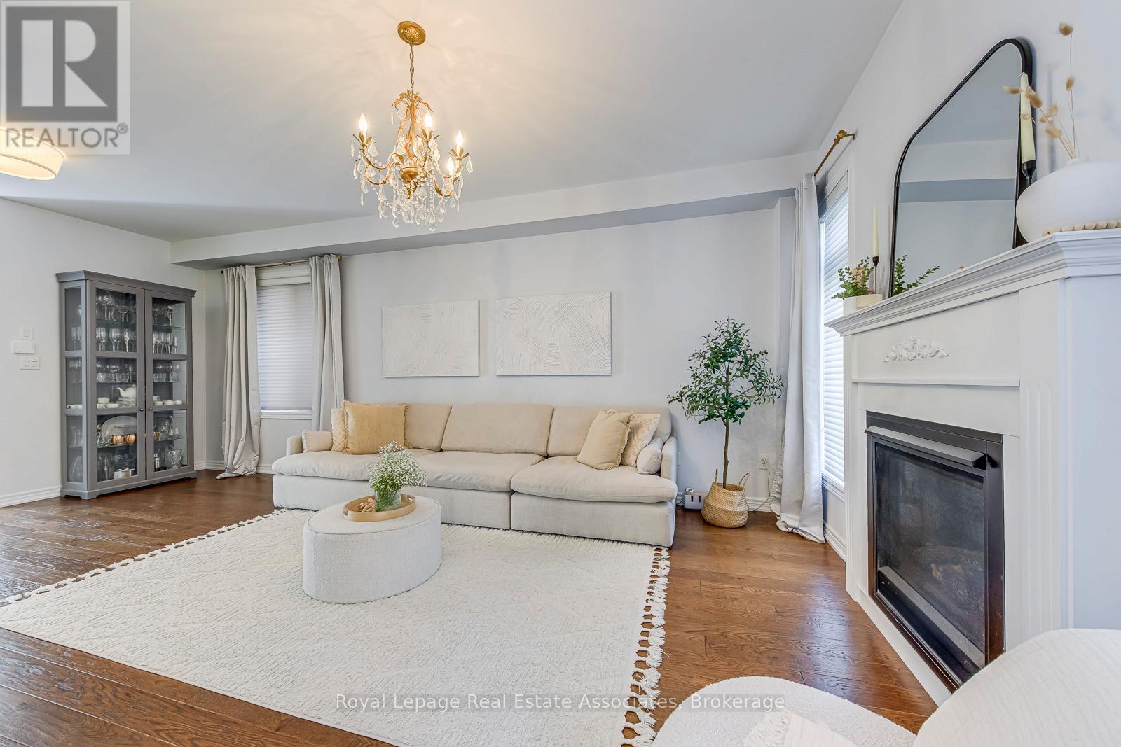 191 Holmes Crescent, Milton, Ontario  L9T 0V9 - Photo 11 - W12480297