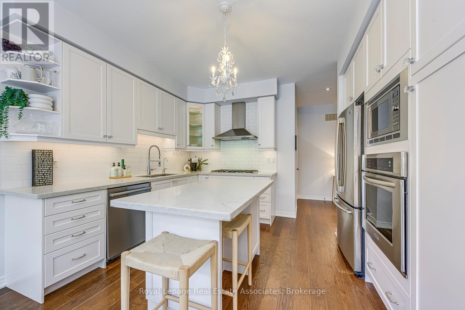 191 Holmes Crescent, Milton, Ontario  L9T 0V9 - Photo 15 - W12480297