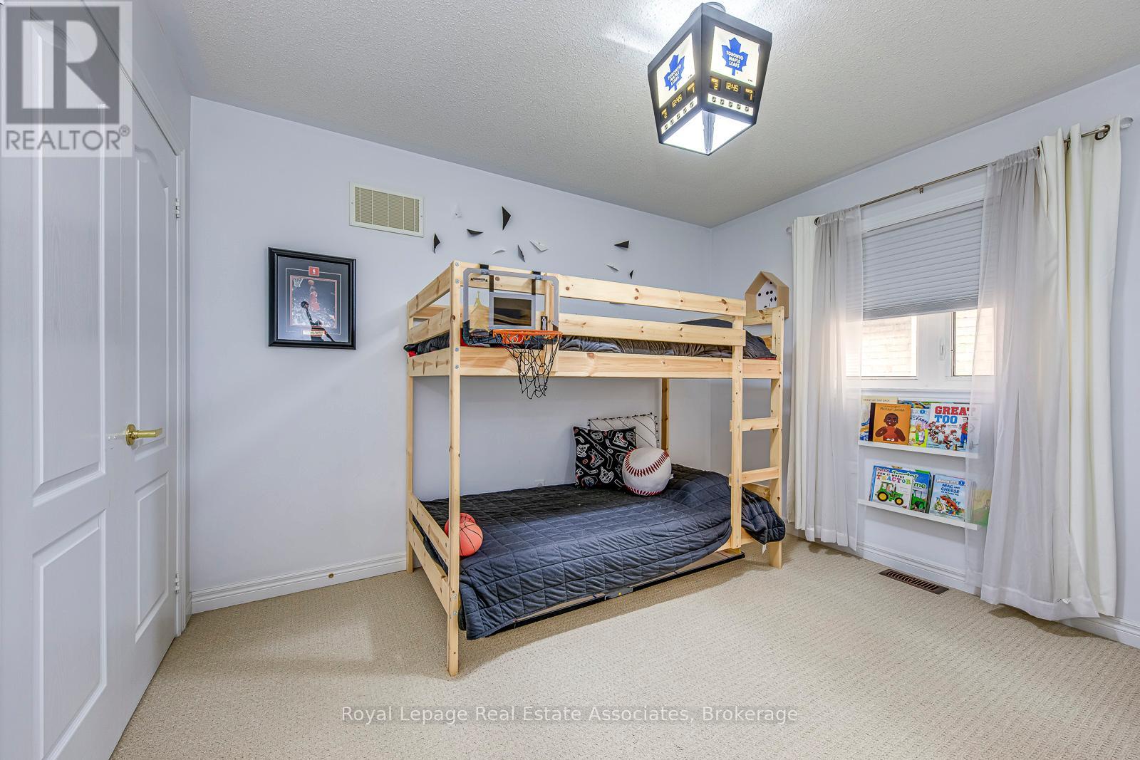 191 Holmes Crescent, Milton, Ontario  L9T 0V9 - Photo 35 - W12480297