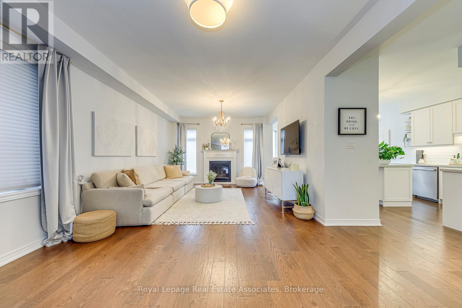 191 Holmes Crescent, Milton, Ontario  L9T 0V9 - Photo 6 - W12480297