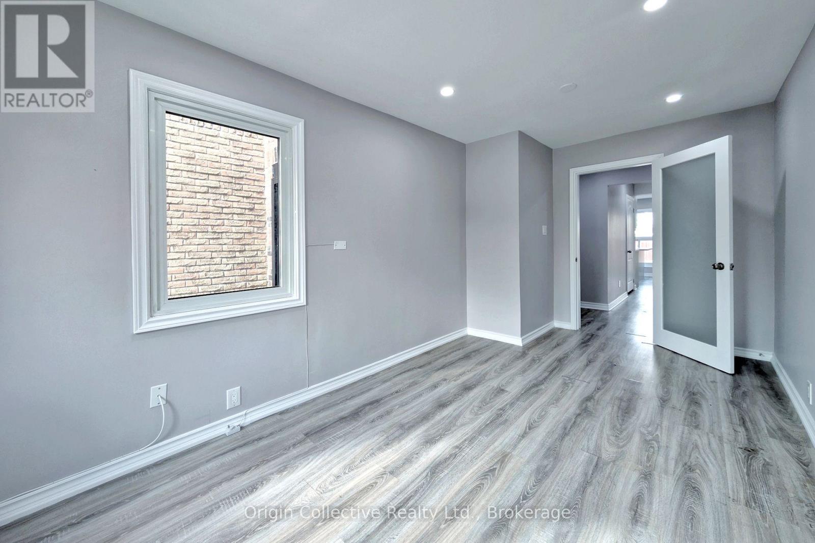 47 Woolenscote Circle, Toronto, Ontario  M9V 4R6 - Photo 14 - W12480328