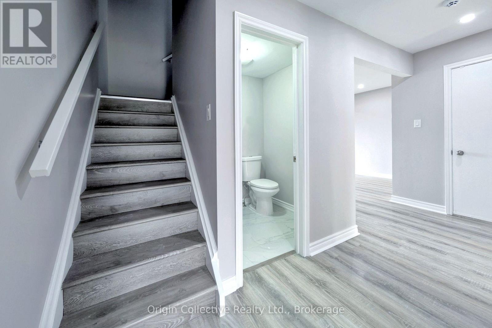 47 Woolenscote Circle, Toronto, Ontario  M9V 4R6 - Photo 19 - W12480328
