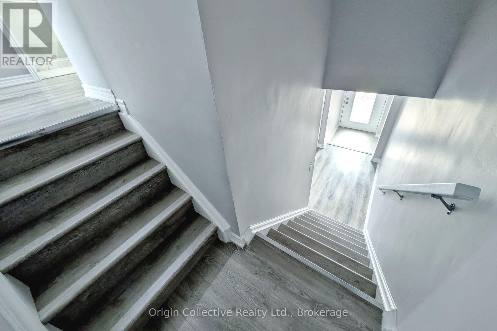 47 Woolenscote Circle, Toronto, Ontario  M9V 4R6 - Photo 20 - W12480328
