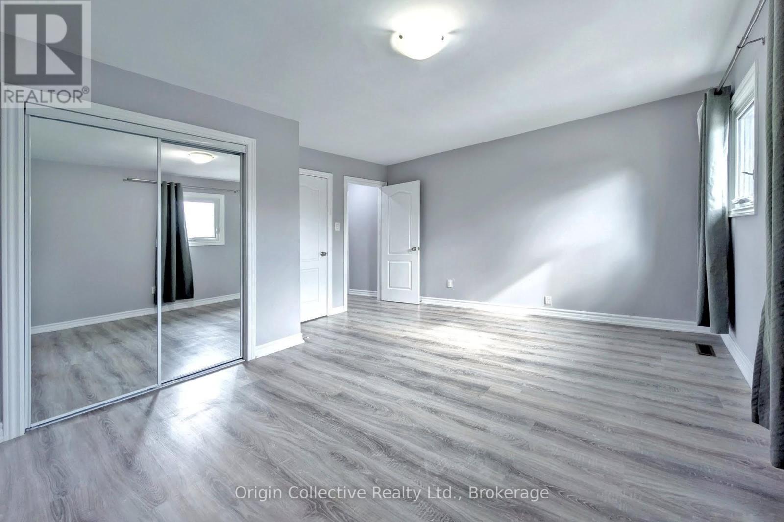 47 Woolenscote Circle, Toronto, Ontario  M9V 4R6 - Photo 23 - W12480328
