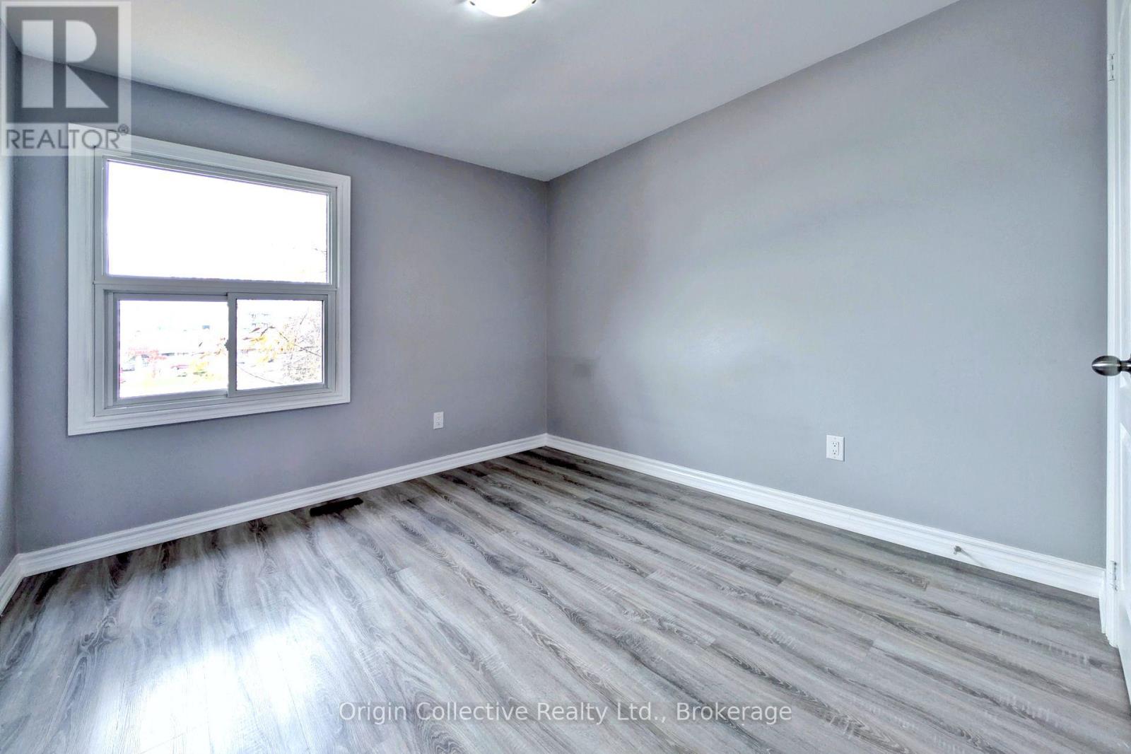 47 Woolenscote Circle, Toronto, Ontario  M9V 4R6 - Photo 27 - W12480328