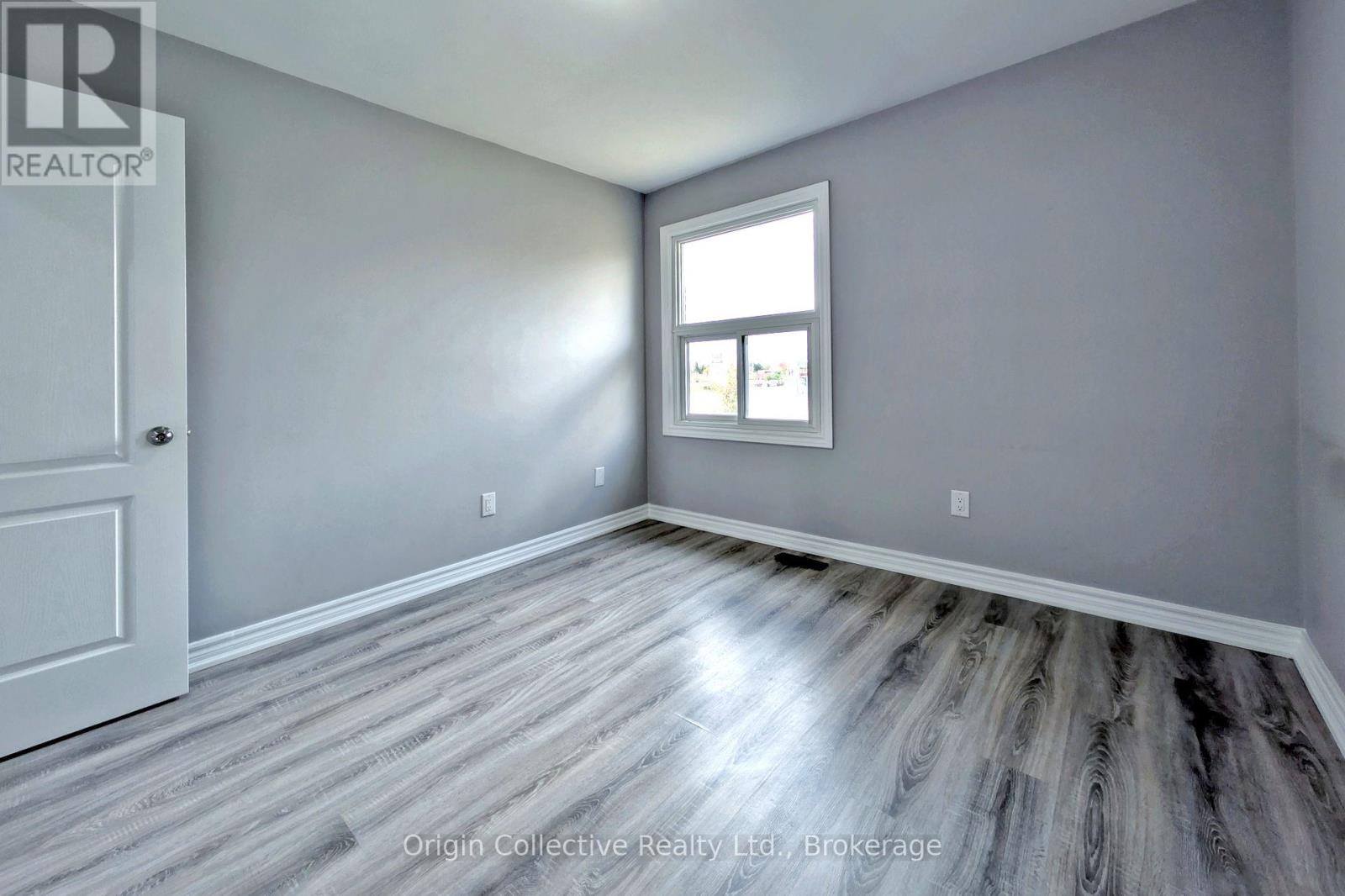 47 Woolenscote Circle, Toronto, Ontario  M9V 4R6 - Photo 29 - W12480328