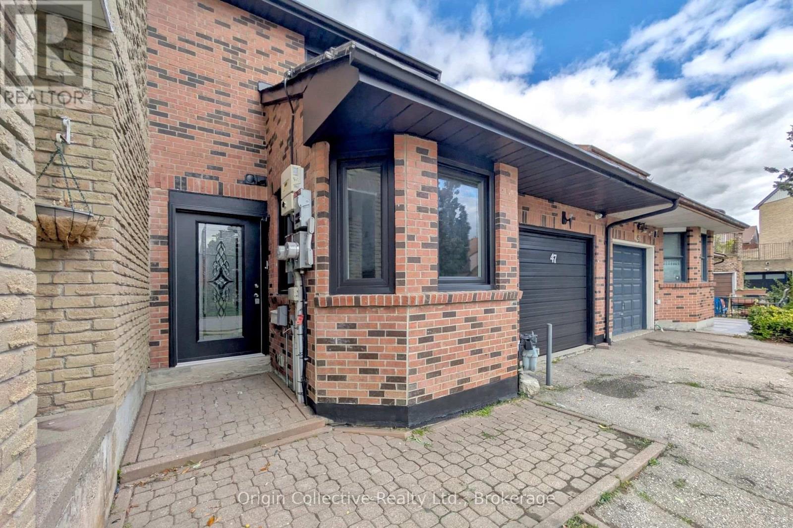 47 Woolenscote Circle, Toronto, Ontario  M9V 4R6 - Photo 39 - W12480328