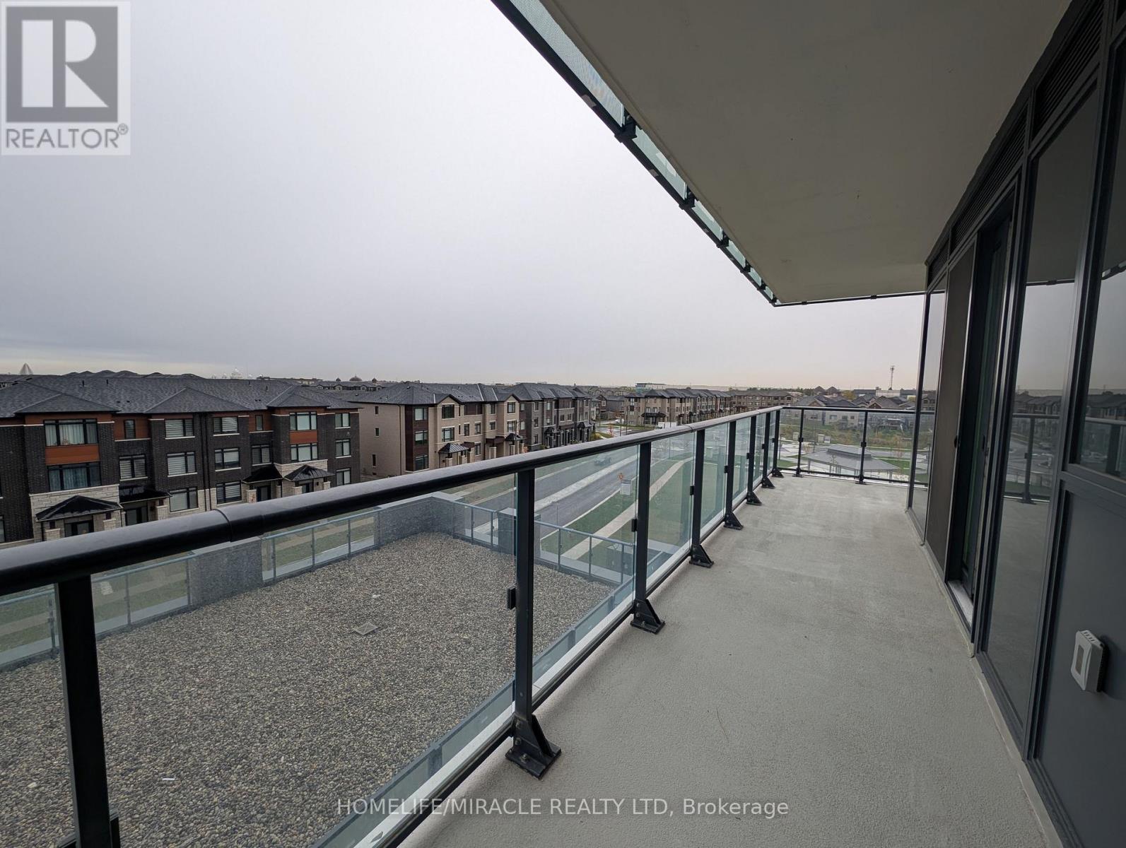 319 - 15 Skyridge Drive, Brampton, Ontario  L6P 4S3 - Photo 14 - W12480331