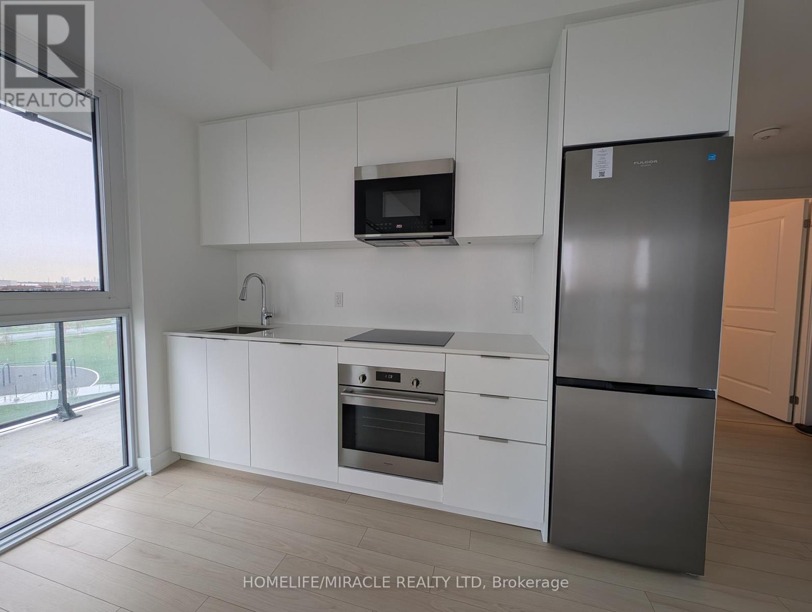 319 - 15 Skyridge Drive, Brampton, Ontario  L6P 4S3 - Photo 6 - W12480331