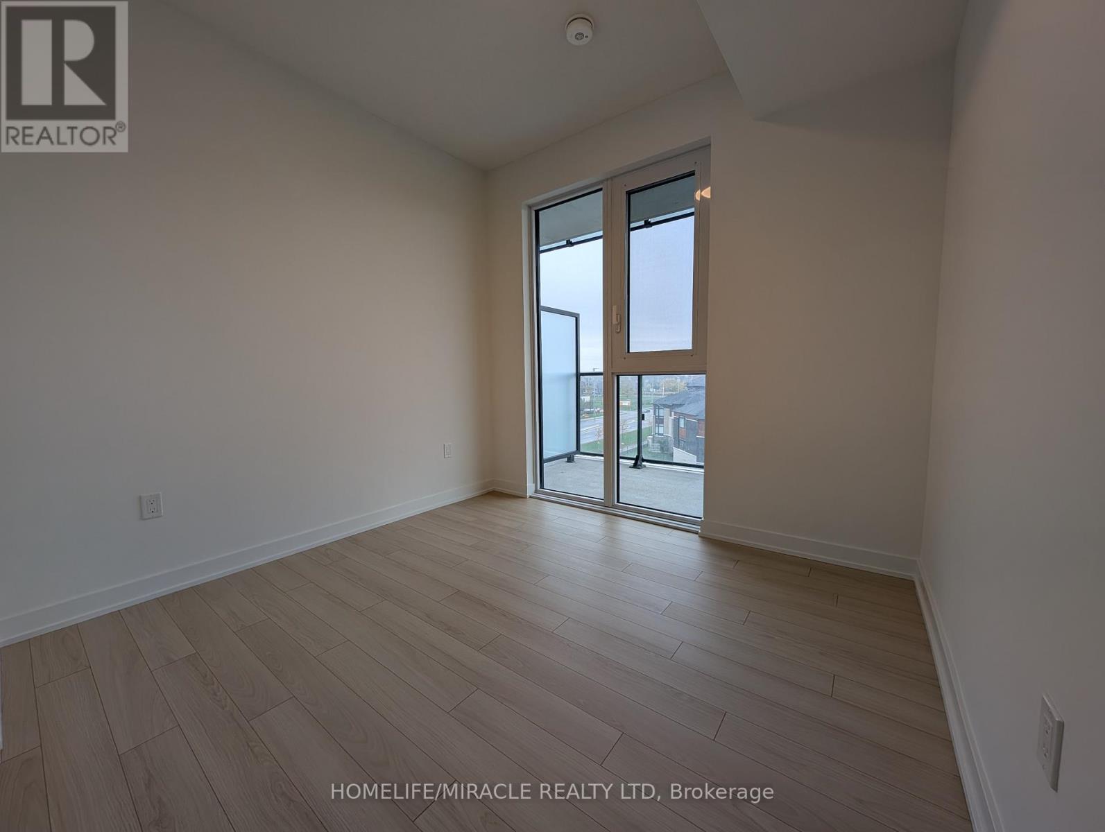 319 - 15 Skyridge Drive, Brampton, Ontario  L6P 4S3 - Photo 8 - W12480331