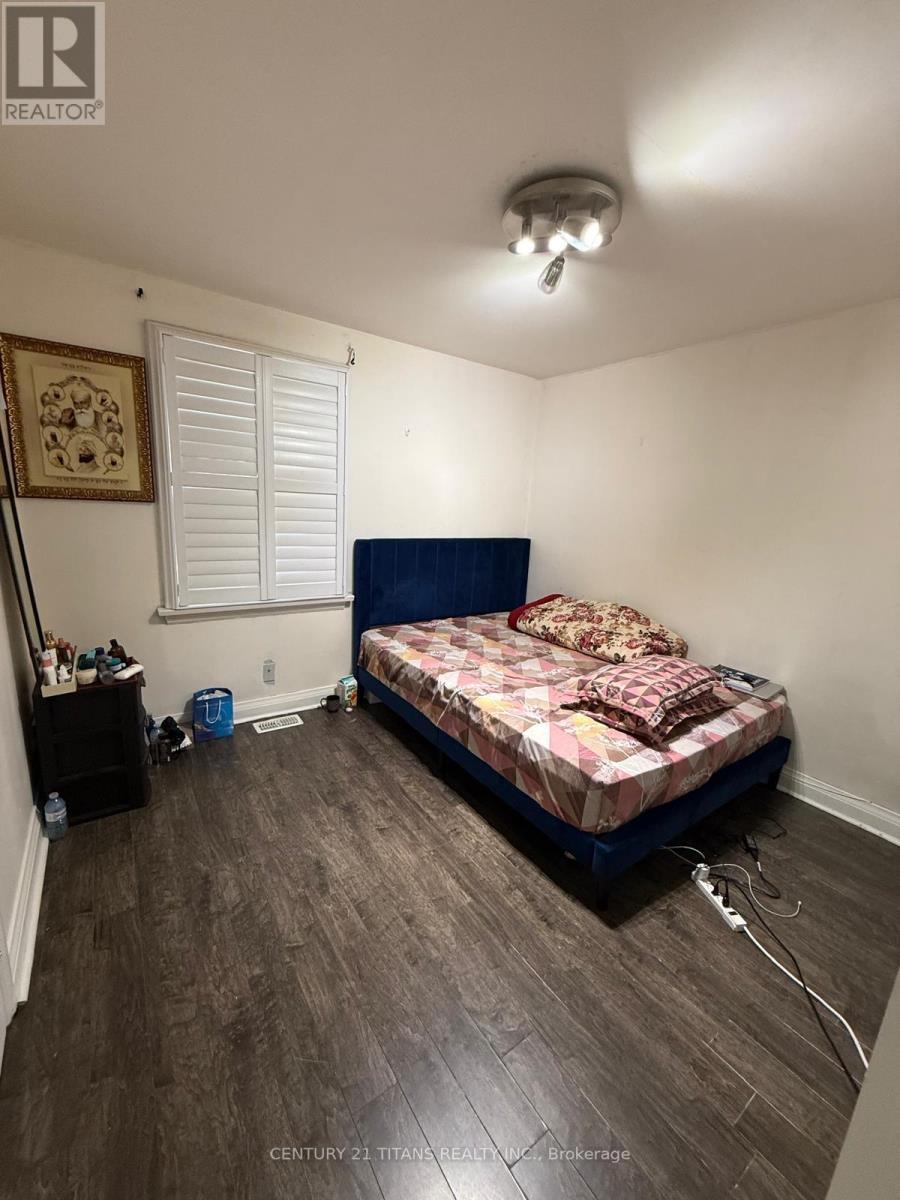 29 Mercer Drive, Brampton, Ontario  L6X 1B5 - Photo 9 - W12480339