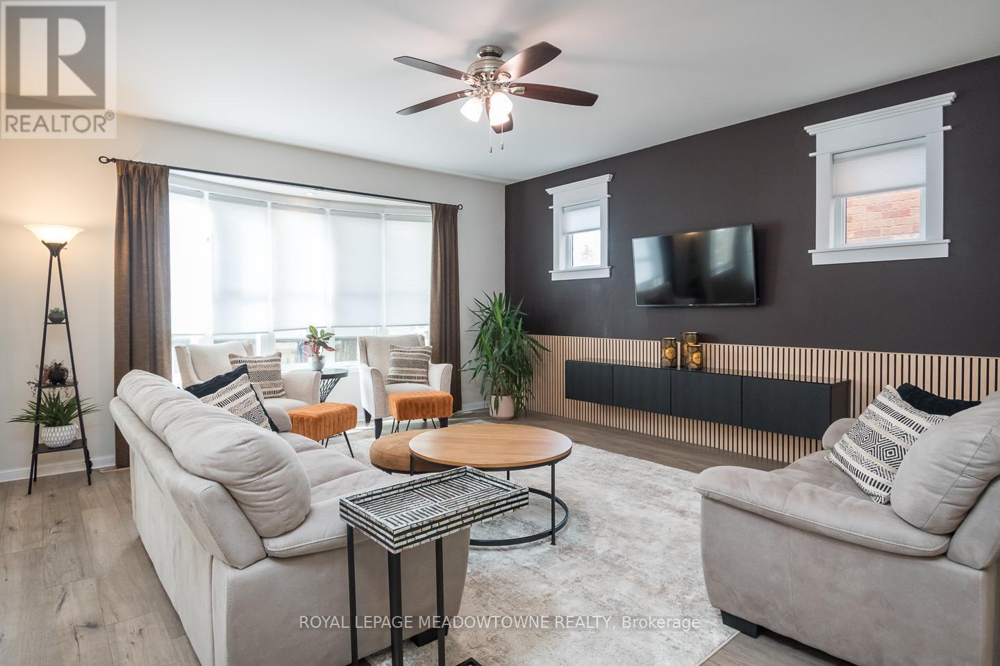 720 Lingen Crescent, Milton, Ontario  L9T 0E5 - Photo 11 - W12480357