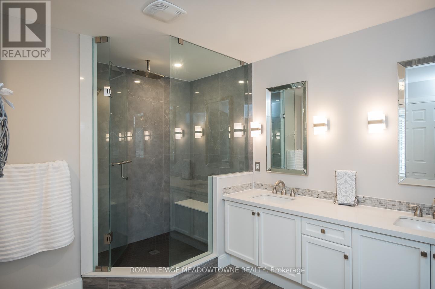 720 Lingen Crescent, Milton, Ontario  L9T 0E5 - Photo 17 - W12480357
