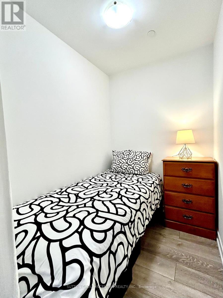 126 - 11 Maryport Avenue, Toronto, Ontario  M3M 0E2 - Photo 8 - W12480385