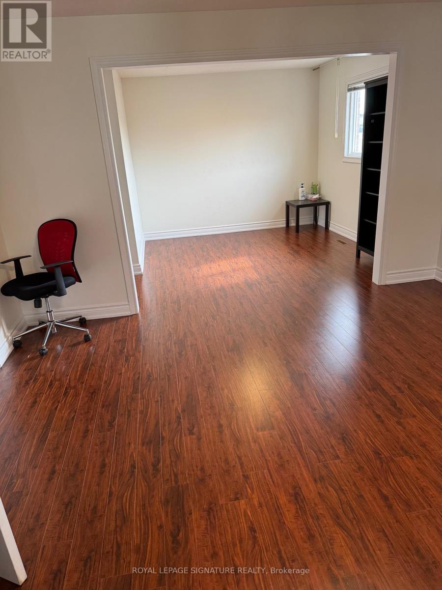 Main - 327 Evergreen Crescent, Oakville, Ontario  L6H 4T7 - Photo 7 - W12480387