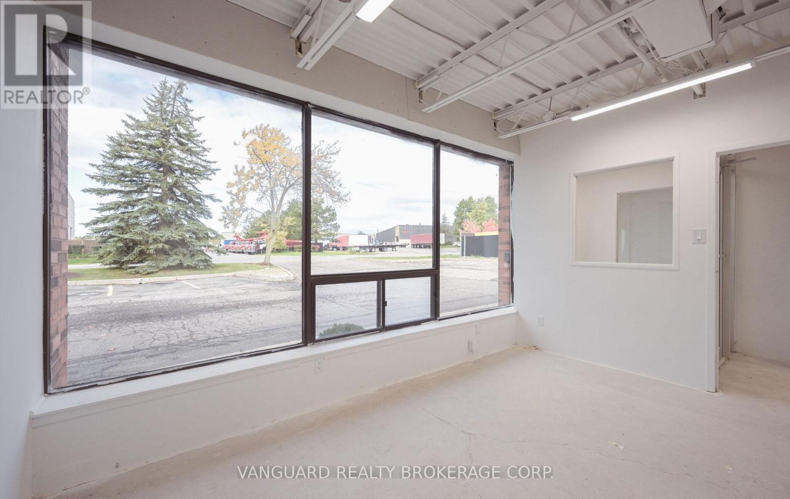 1a - 13 Holland Drive, Caledon, Ontario  L7E 1G4 - Photo 14 - W12480407