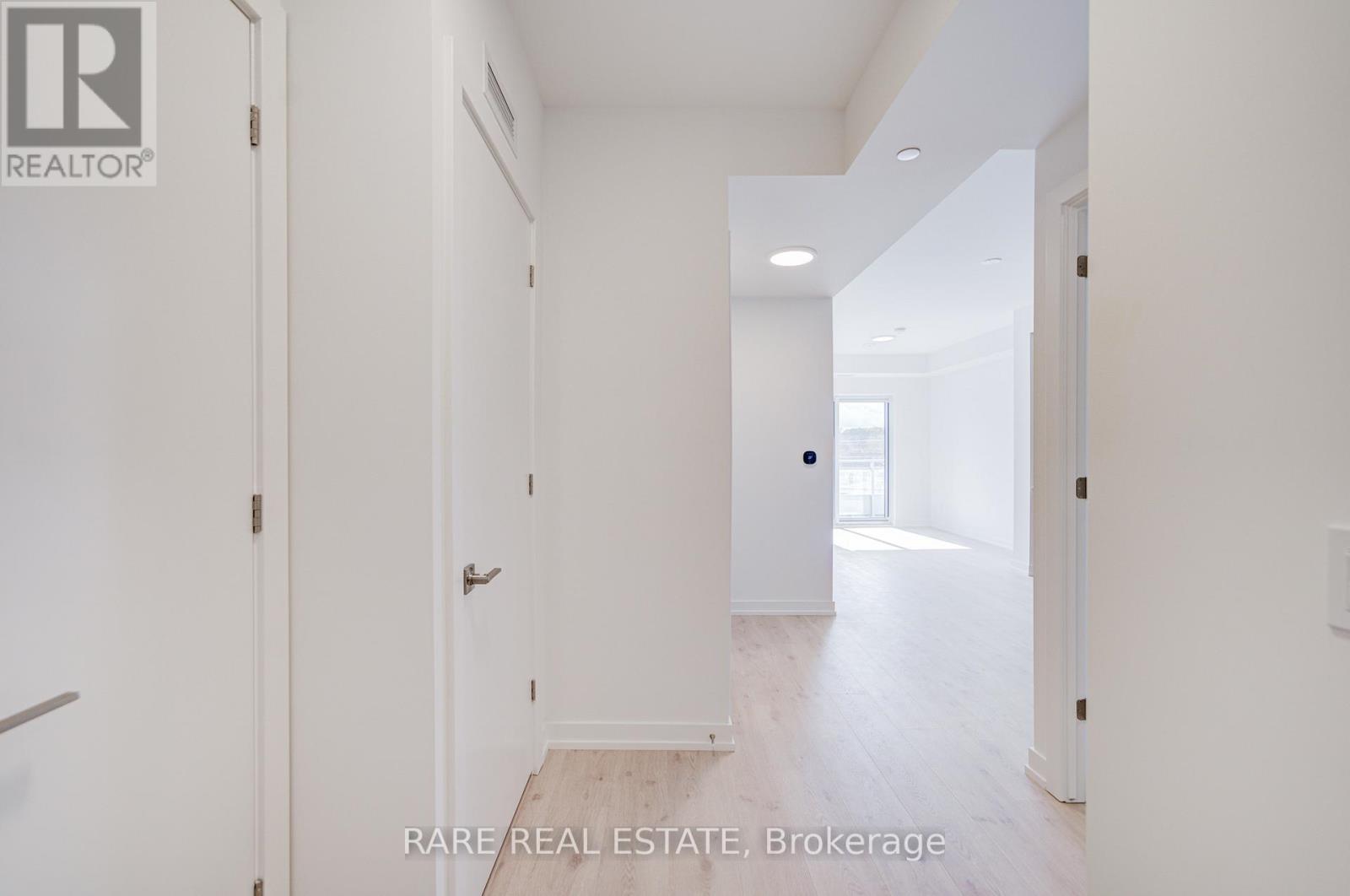 224 - 2501 Saw Whet Boulevard, Oakville, Ontario  L6M 5N2 - Photo 7 - W12480163