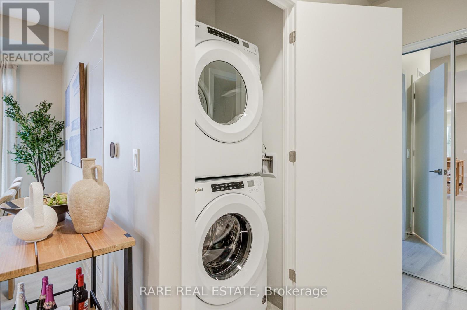 413 - 2501 Saw Whet Boulevard, Oakville, Ontario  L6M 5N2 - Photo 6 - W12480118