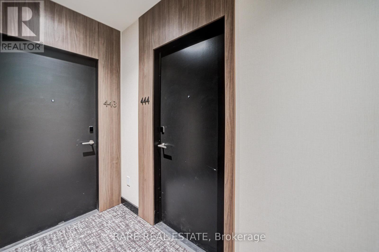 444 - 2501 Saw Whet Boulevard, Oakville, Ontario  L6M 5N2 - Photo 5 - W12480122