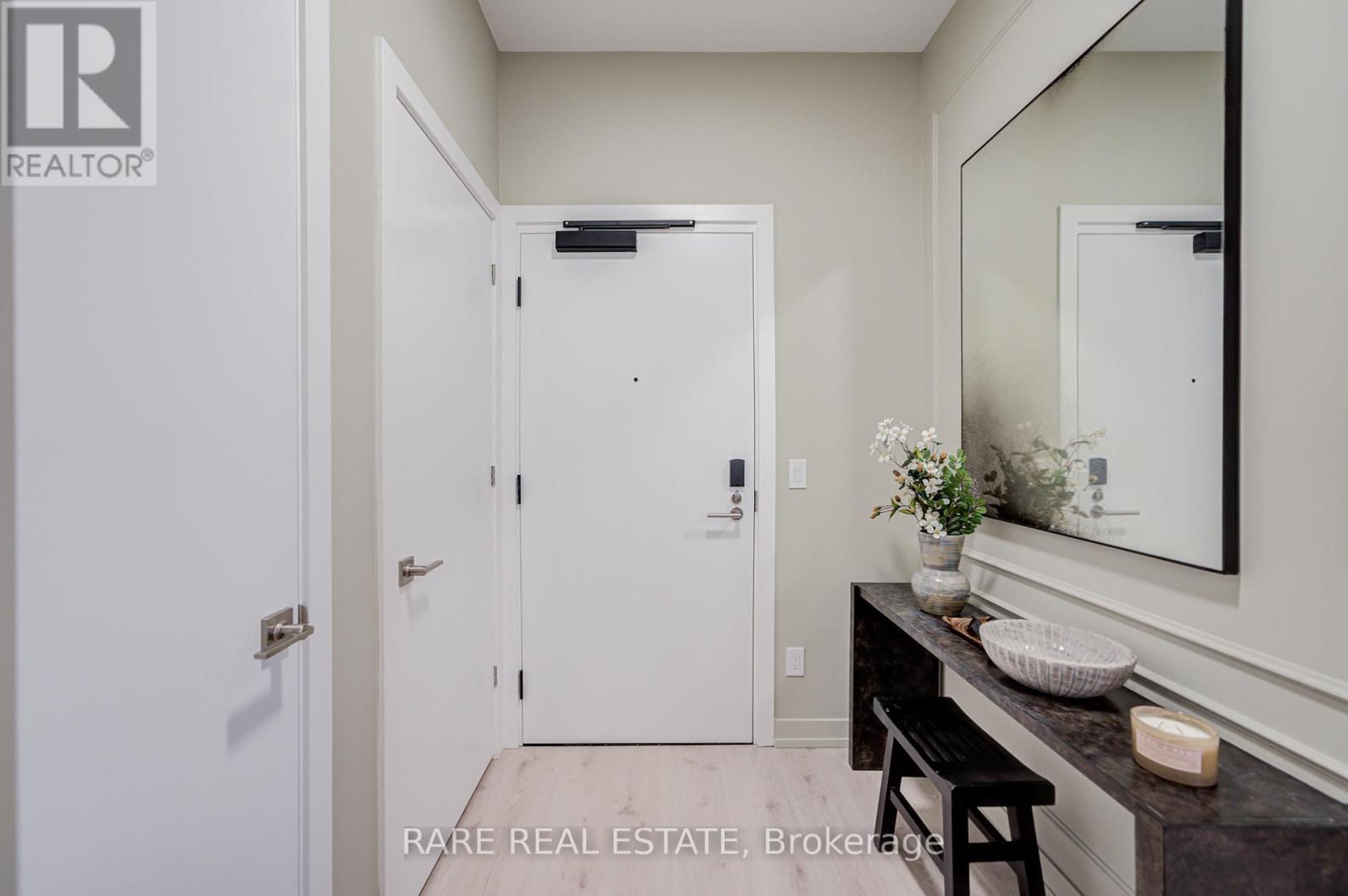 444 - 2501 Saw Whet Boulevard, Oakville, Ontario  L6M 5N2 - Photo 6 - W12480122
