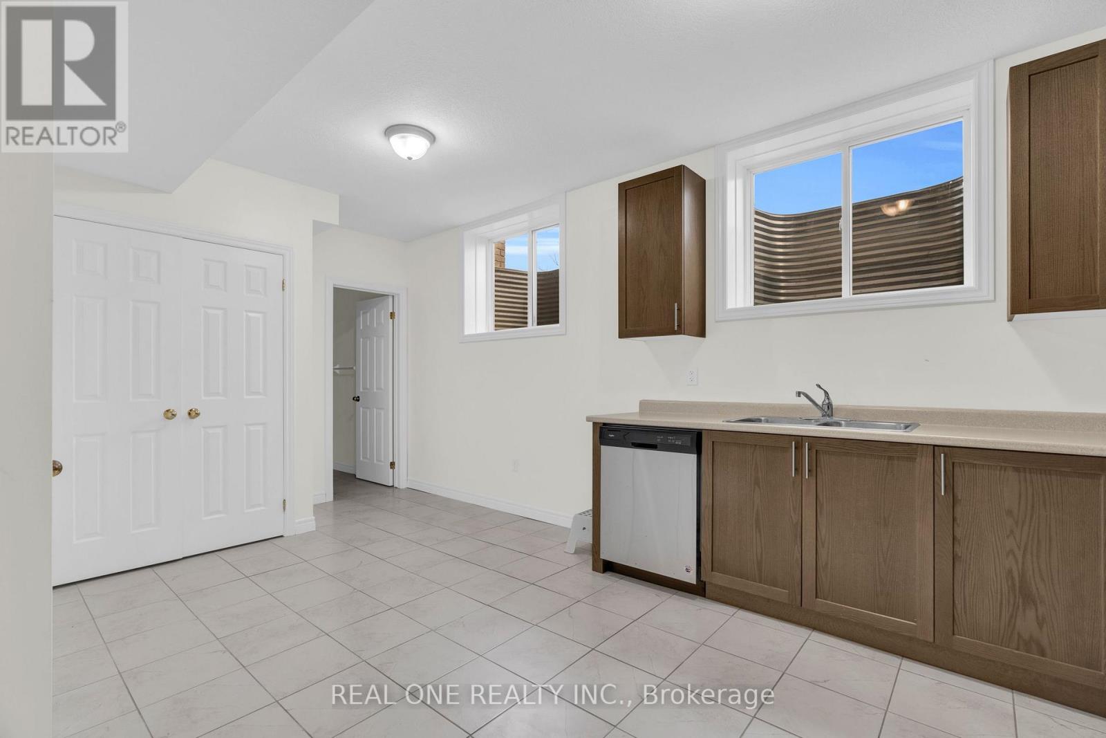 Bsmt - 45 Deshane Street, Guelph, Ontario  N1E 0K5 - Photo 8 - X12480373