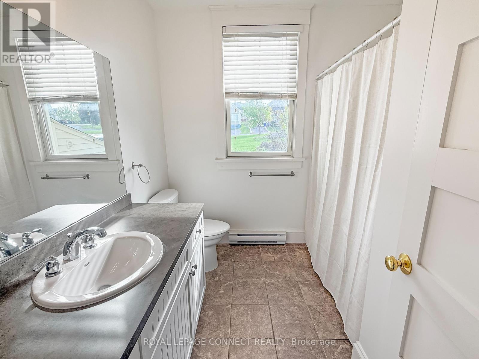 74 - 18 Natures Lane, Prince Edward County, Ontario  K0K 1P0 - Photo 17 - X12480375