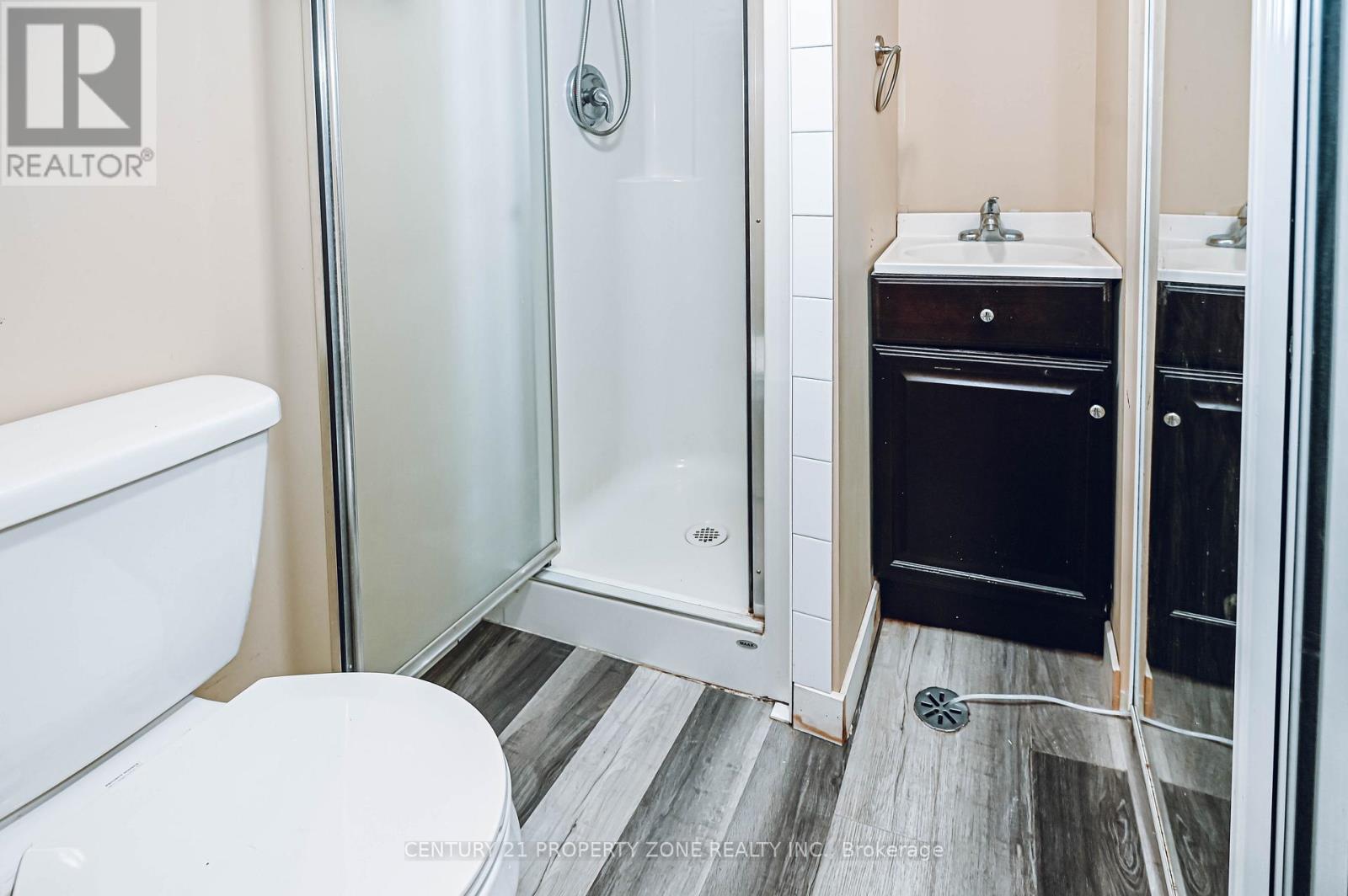 230 Linden Drive, Cambridge, Ontario  N3H 4Y2 - Photo 8 - X12475508