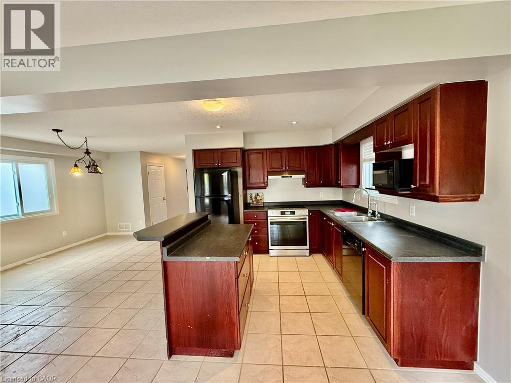 655 Violet Street, Waterloo, Ontario  N2V 2W1 - Photo 9 - 40781997