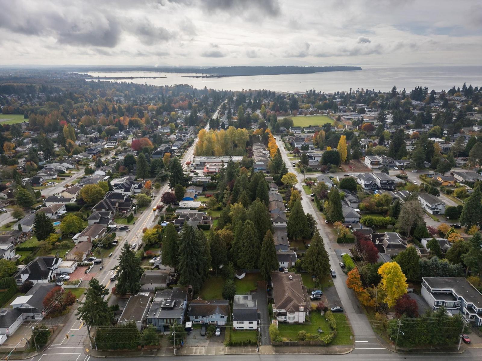 15962 North Bluff Road, White Rock, British Columbia  V4B 3G8 - Photo 38 - R3061539