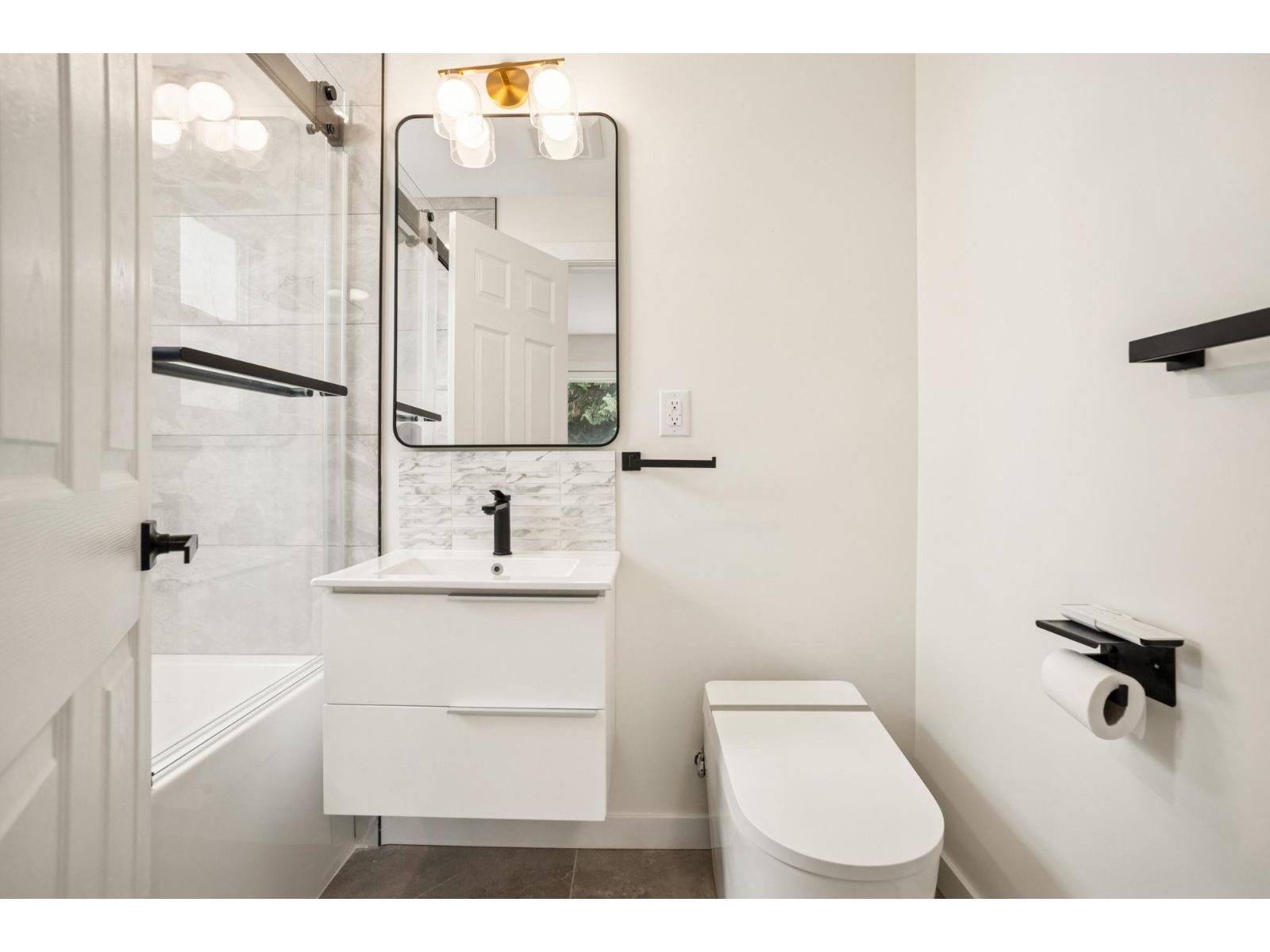 15962 North Bluff Road, White Rock, British Columbia  V4B 3G8 - Photo 14 - R3061539