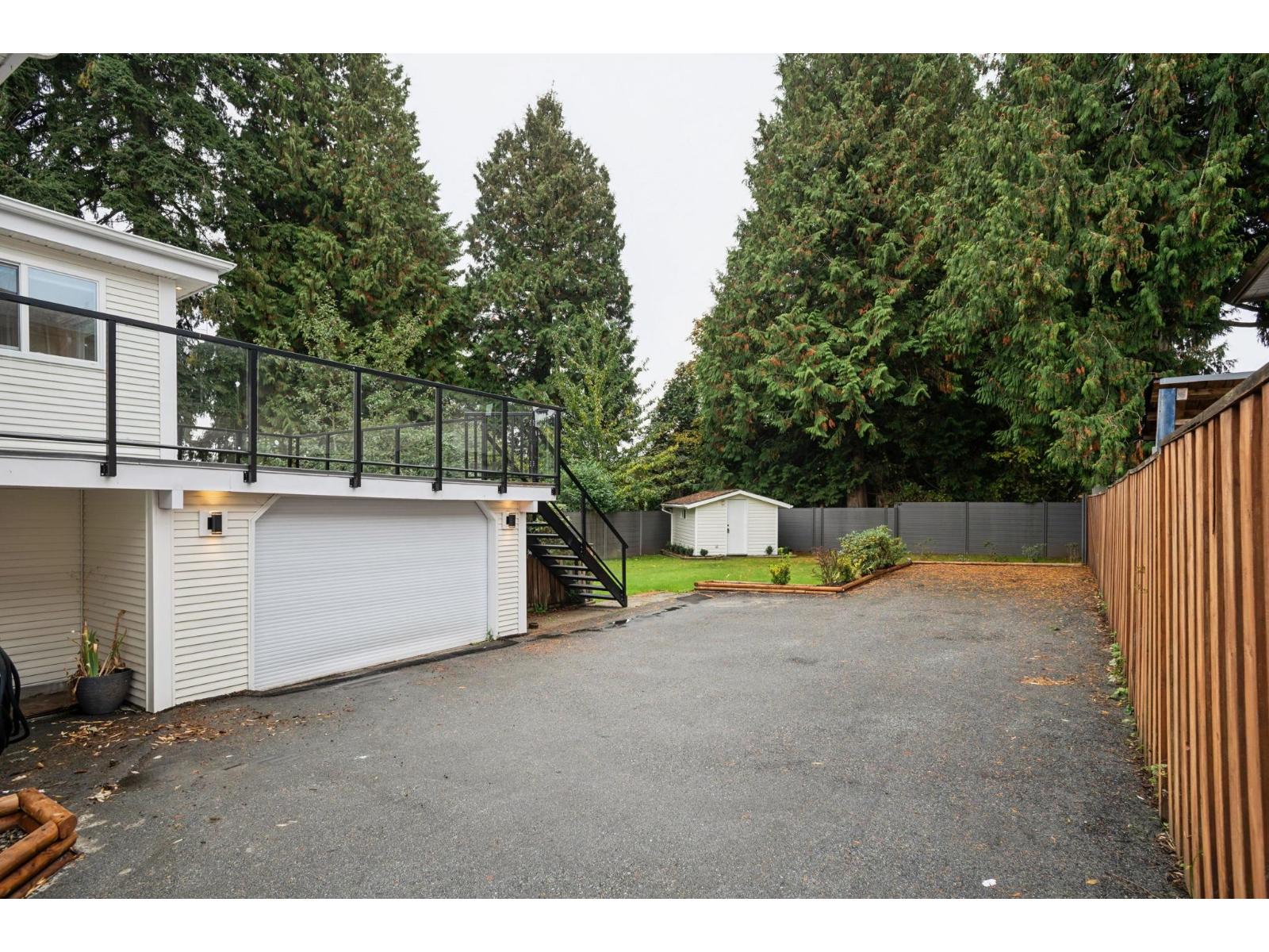 15962 North Bluff Road, White Rock, British Columbia  V4B 3G8 - Photo 28 - R3061539