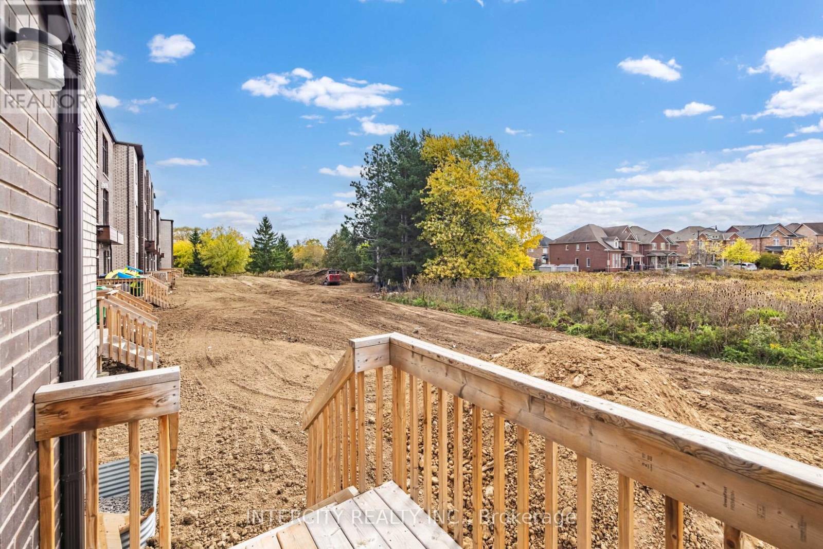 2 Queenpost Drive, Brampton (Credit Valley), Ontario  L6Y 6L2 - Photo 35 - W12473756