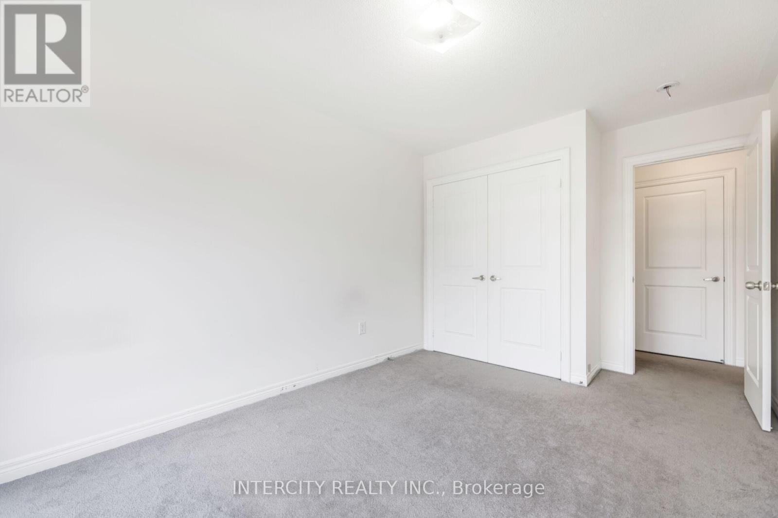 2 Queenpost Drive, Brampton (Credit Valley), Ontario  L6Y 6L2 - Photo 26 - W12473756