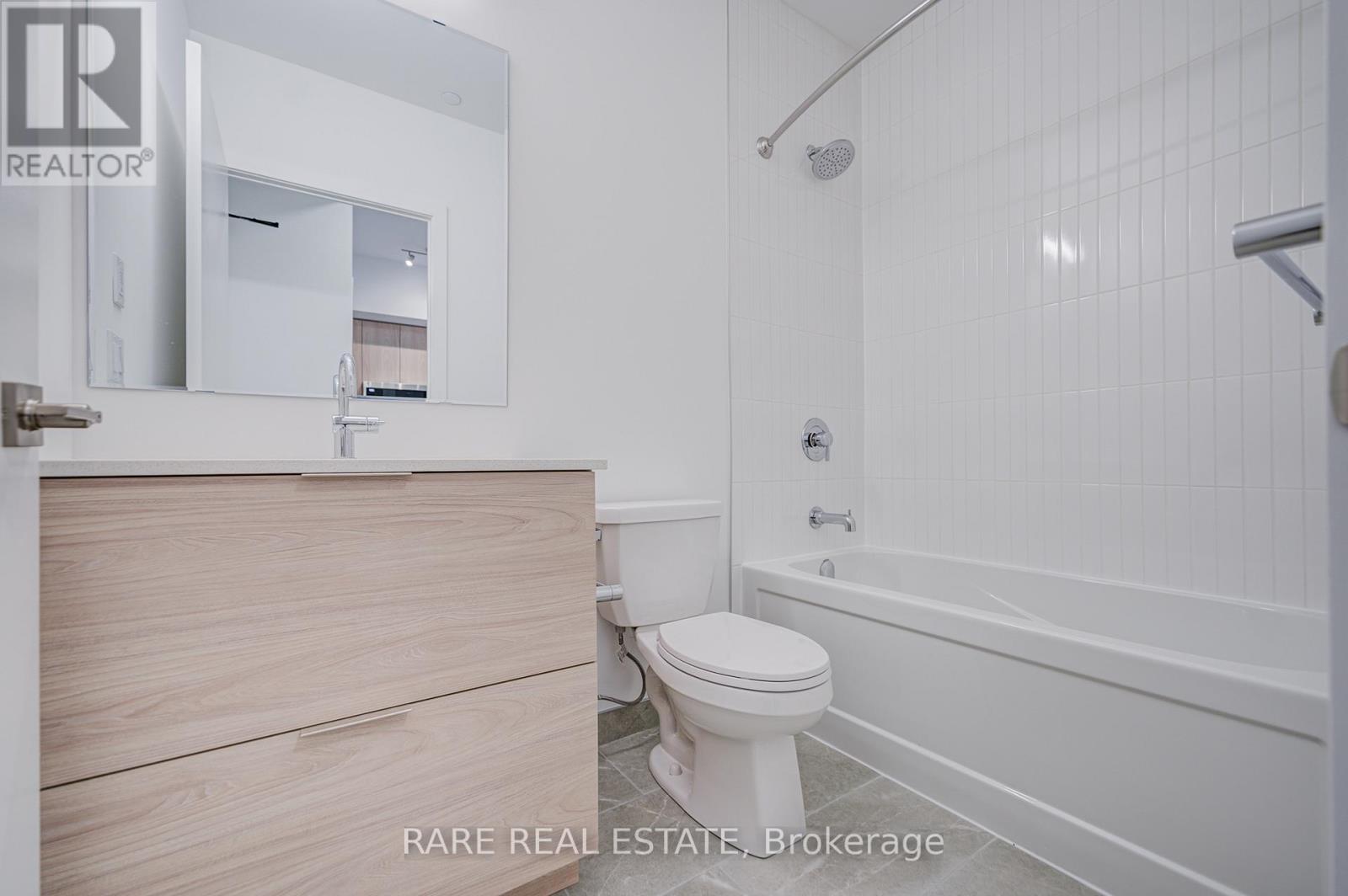 403 - 2501 Saw Whet Boulevard, Oakville, Ontario  L6M 5N2 - Photo 5 - W12480132