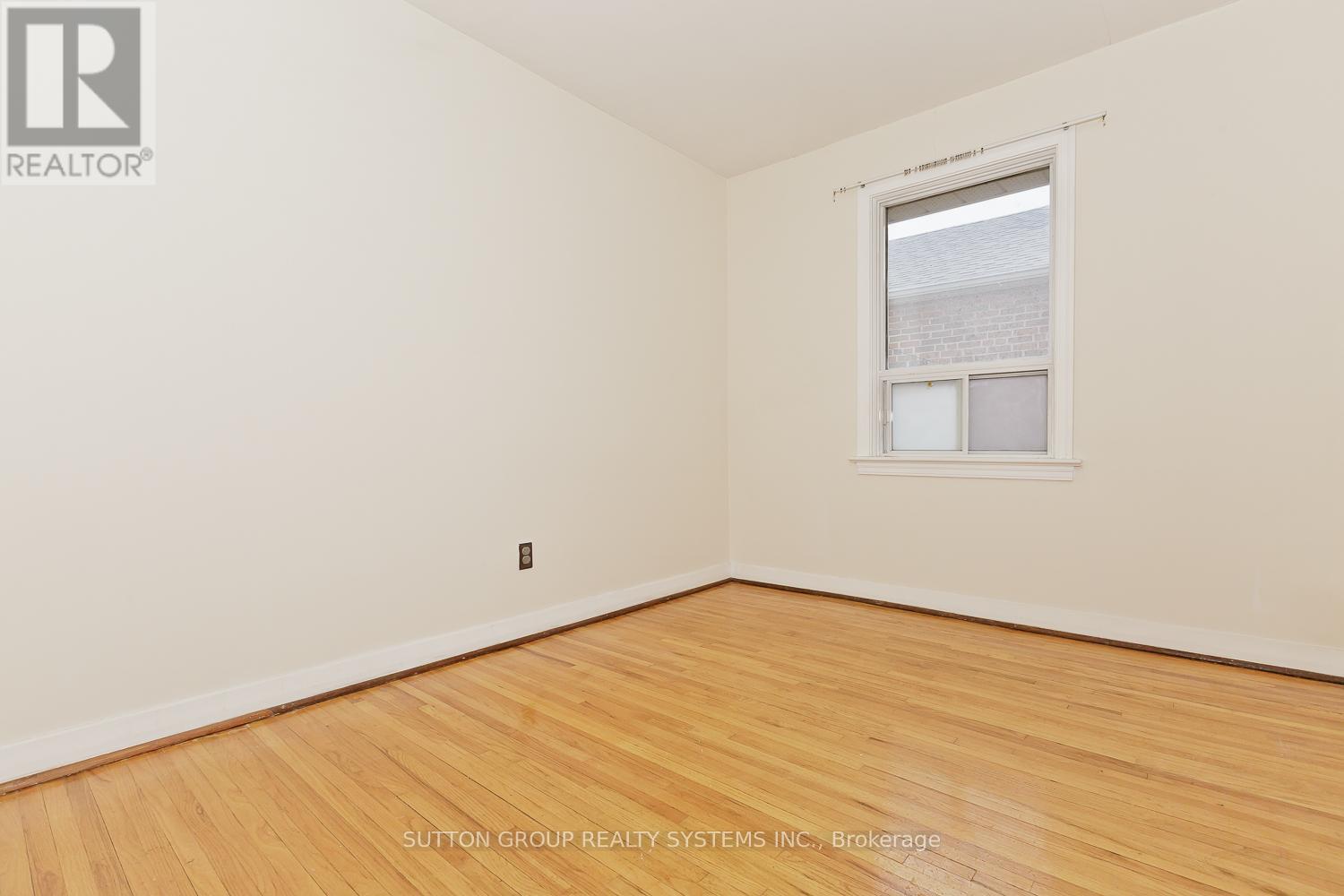 11 Helsby Crescent, Toronto, Ontario  M8W 4V7 - Photo 20 - W12479589