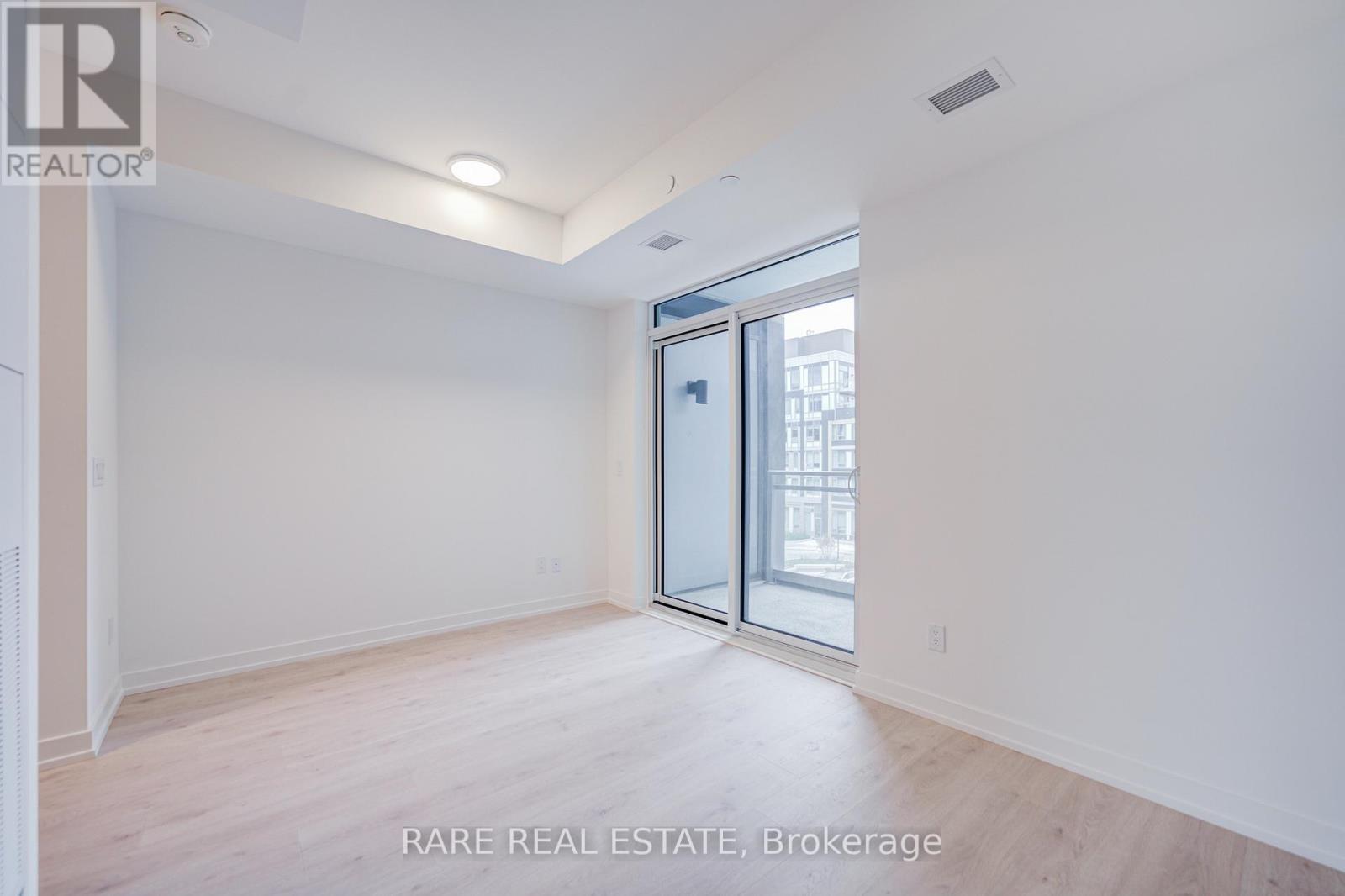 359 - 2501 Saw Whet Boulevard, Oakville, Ontario  L6M 5N2 - Photo 8 - W12480076
